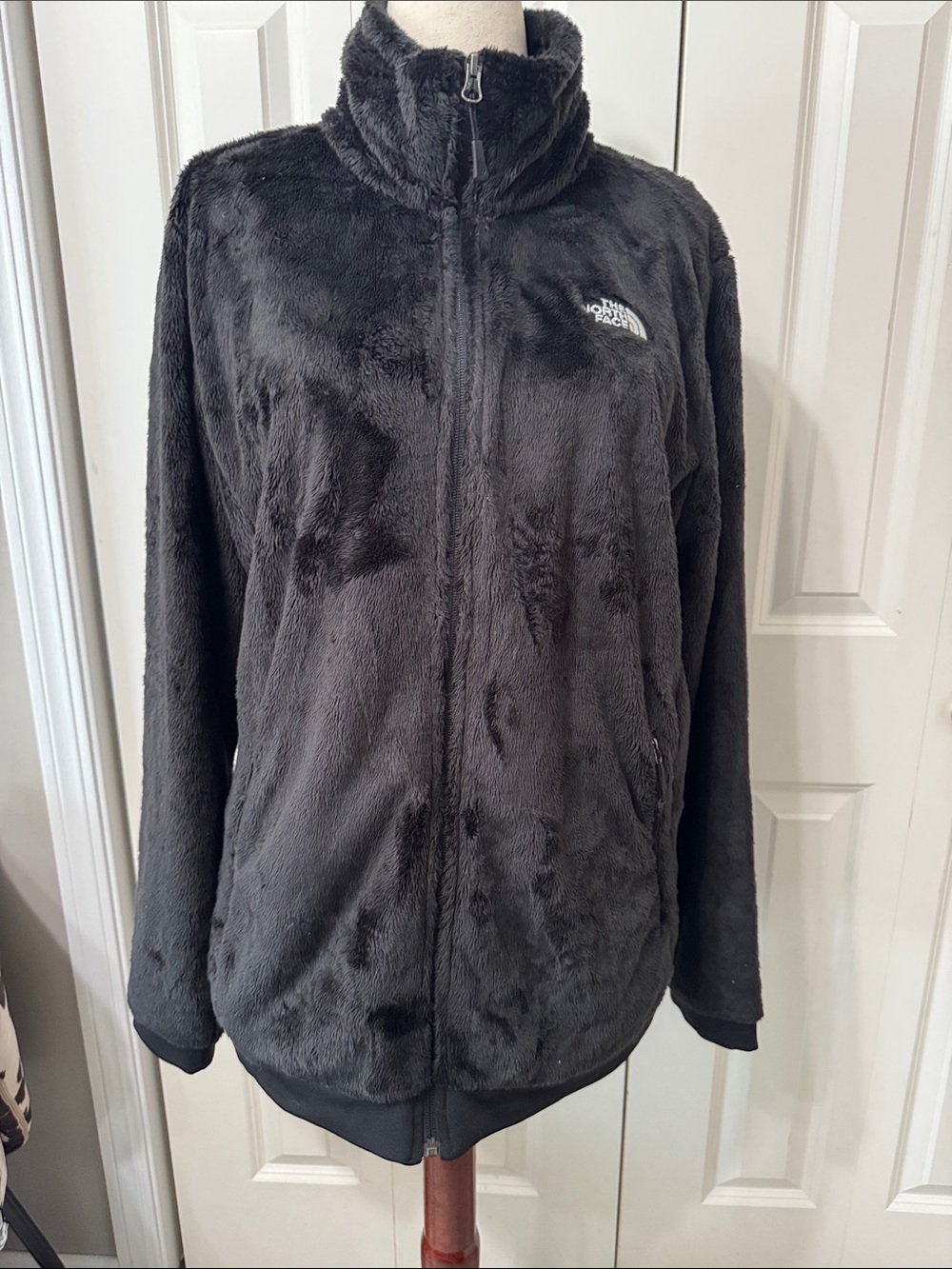 The North Face Women's Black Plush Zip-Up Teddy Jacket